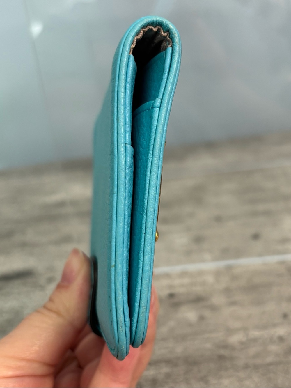 MICHAEL KORS LIGHT BLUE PASSPORT WALLET TRAVEL ORGANIZER CREDIT CARD HOLDER - Picture 5 of 10